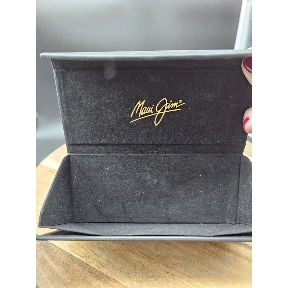 MAUI JIM Black Trifold Magnetic‎ Close Sunglasses Case Gold Logo CASE ONLY!